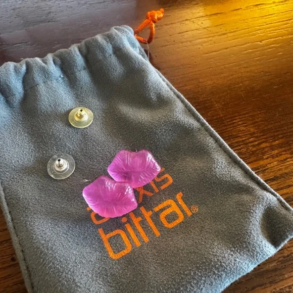 Alexis Bittar Fuchsia Lip Earrings - Picture 2 of 4